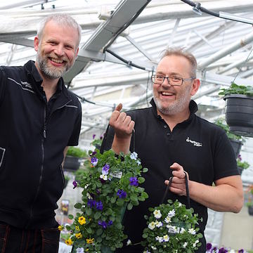 Her er Ole og Ole Erik på Drivstua